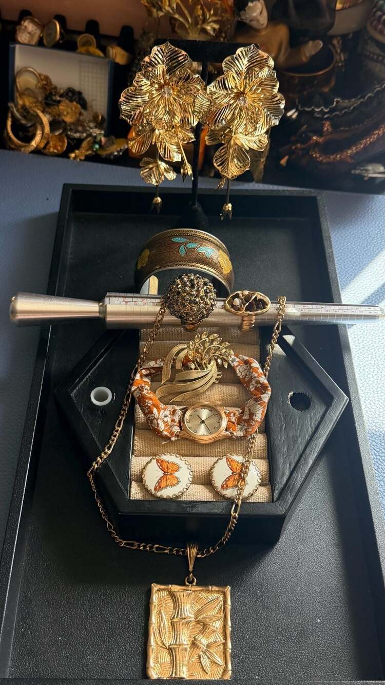 Vintage Mixed Jewelry Collection